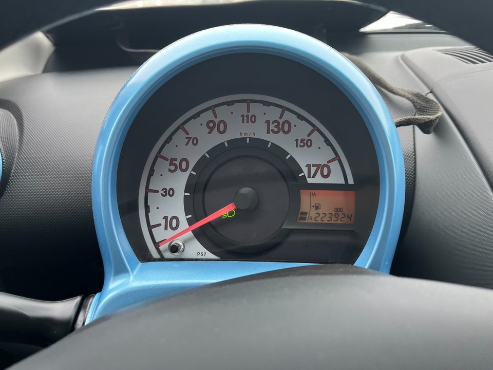 Peugeot 107 1,0 SE 5d