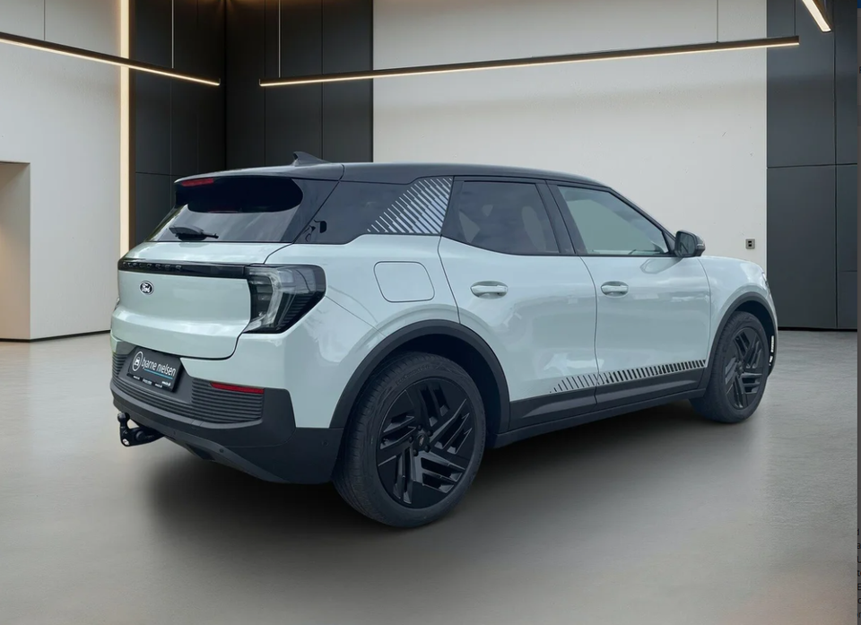 Ford Explorer 79 Collection Extended Range 5d