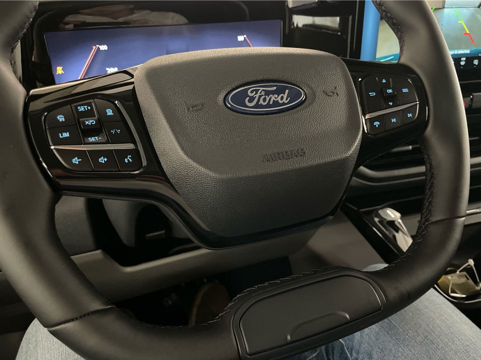 Ford E-Transit Custom 320 L1 71 Sport
