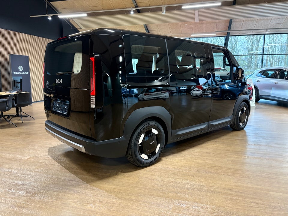 Kia PV5 71 Long Range Upgrade 5d