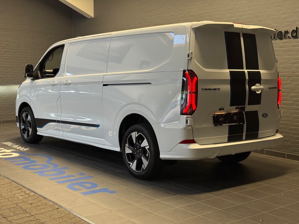 Ford Transit Custom 320 L2 2,0 EcoBlue Sport aut.