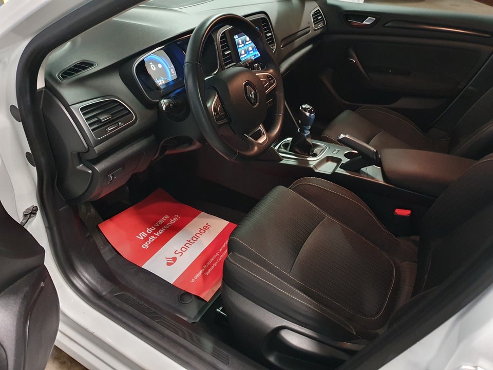 Renault Megane IV 1,2 TCe 130 Zen 5d