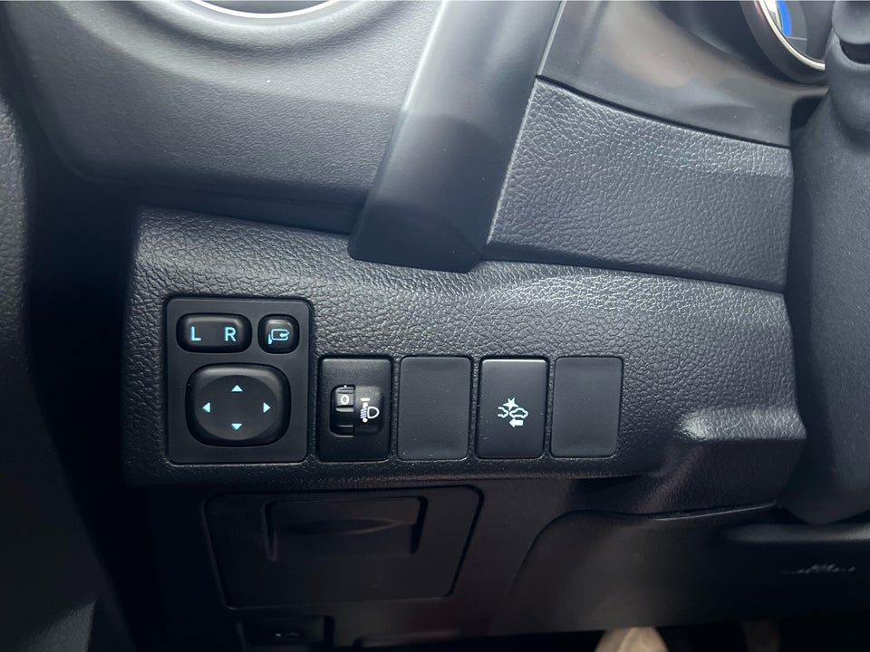 Toyota Auris 1,8 Hybrid H2 Comfort Touring Sports CVT 5d