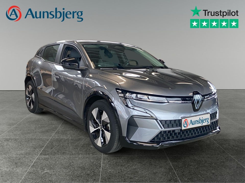 Renault Megane E-Tech 40 Equilibre 5d