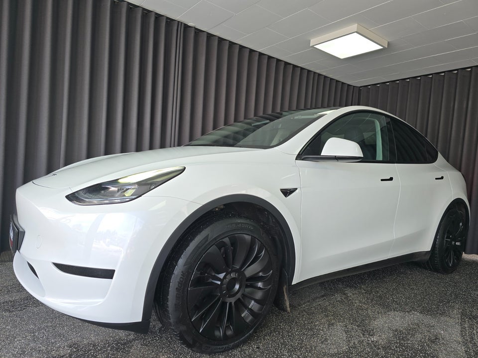 Tesla Model Y RWD 5d