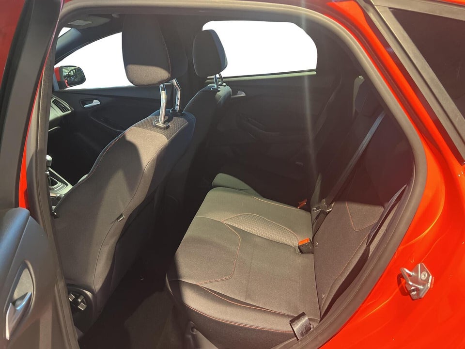 Ford Focus 1,0 SCTi 125 ST-Line+ 5d