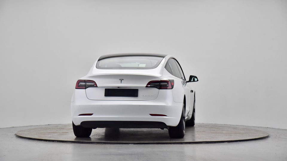 Tesla Model 3 Long Range AWD 4d