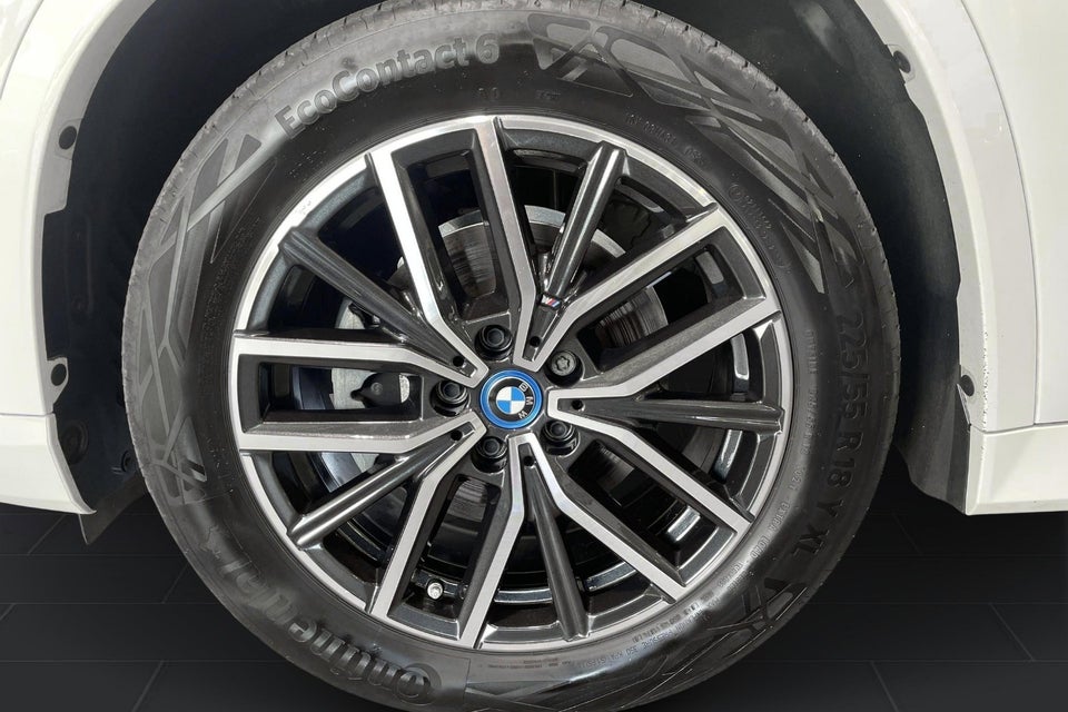 BMW iX1 eDrive20 M-Sport 5d
