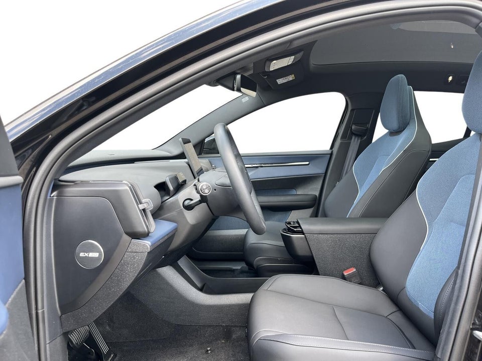 Volvo EX30 Extended Range Ultra 5d