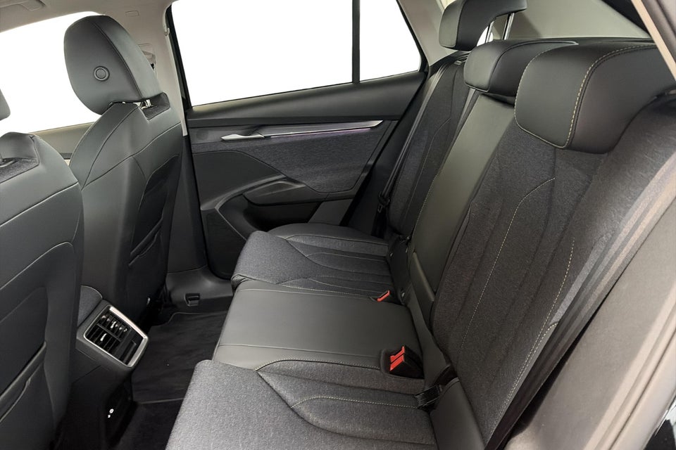 Skoda Elroq 85 iV Loft 5d