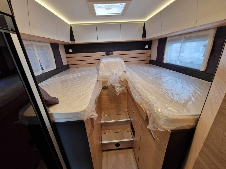 Hobby Optima De Luxe T65 GE 2,2 aut. 3d