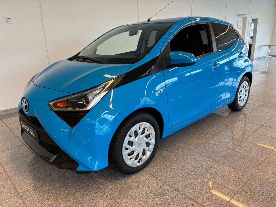 Toyota Aygo 1,0 VVT-i x-pression 5d