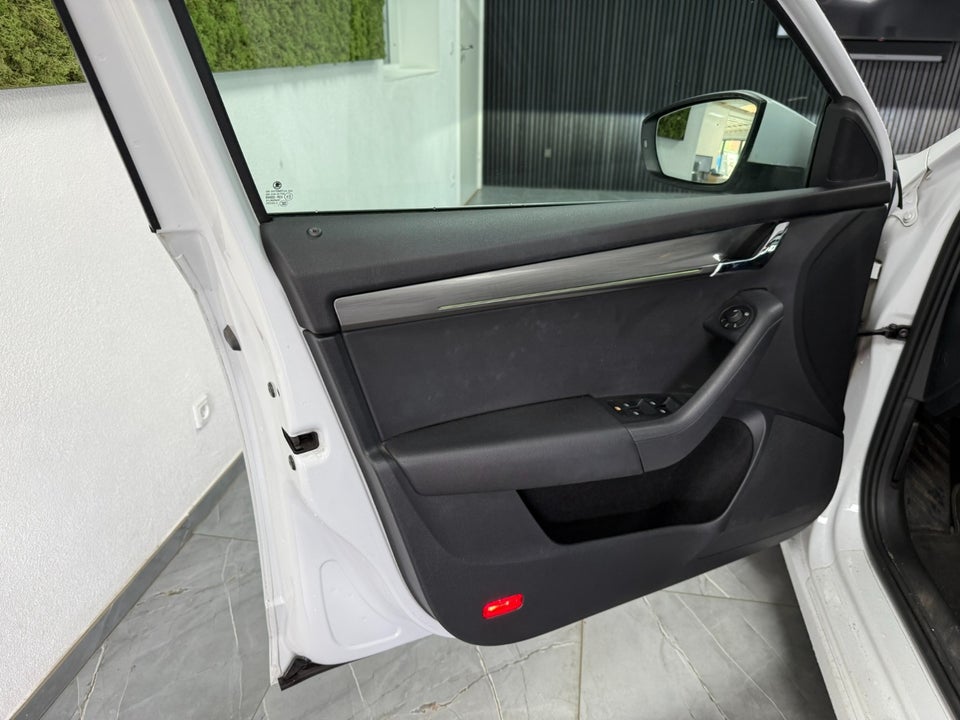 Skoda Octavia 1,5 TSi 150 Ambition Combi DSG 5d