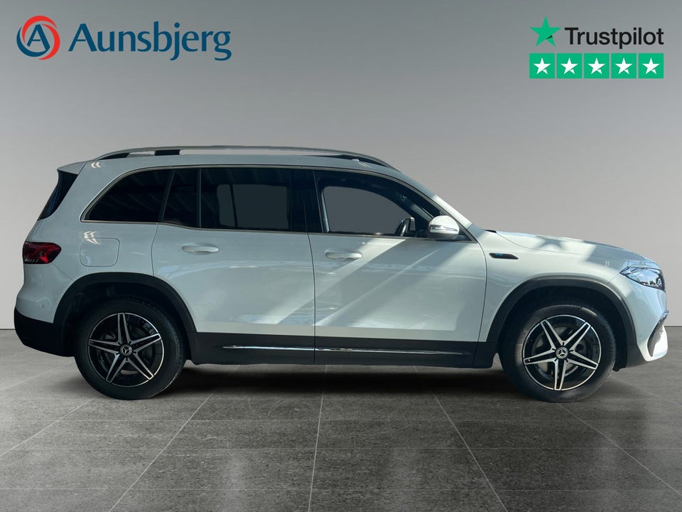 Mercedes EQB250 AMG Line 5d