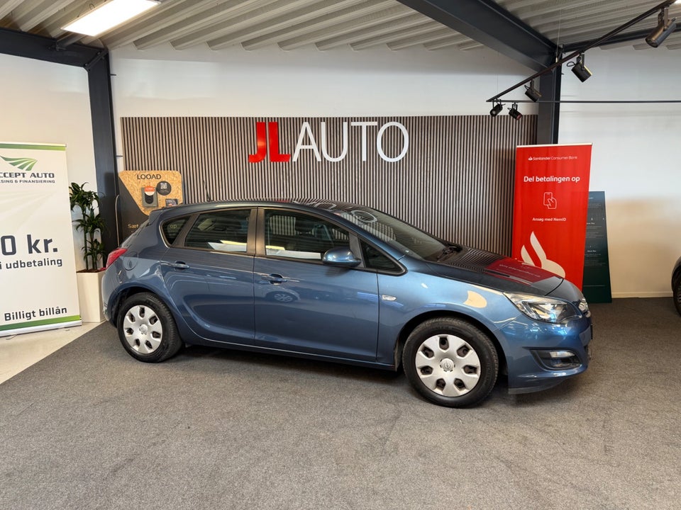Opel Astra 1,4 T 140 Enjoy 5d