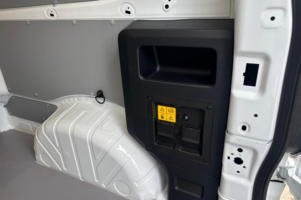 VW e-Transporter 64 Comfort Kassevogn LWB