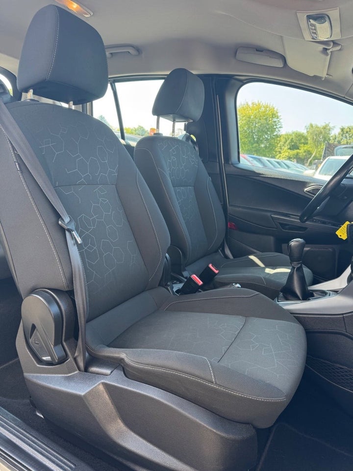 Ford B-MAX 1,0 SCTi 125 Titanium 5d