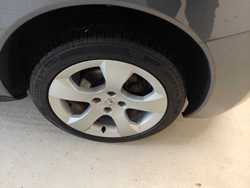 Peugeot 3008 1,6 HDi 112 Active 5d