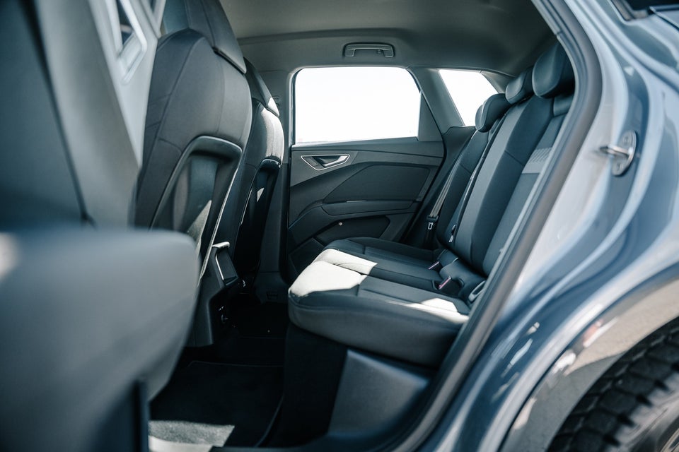 Audi Q4 e-tron 40 S-line 5d