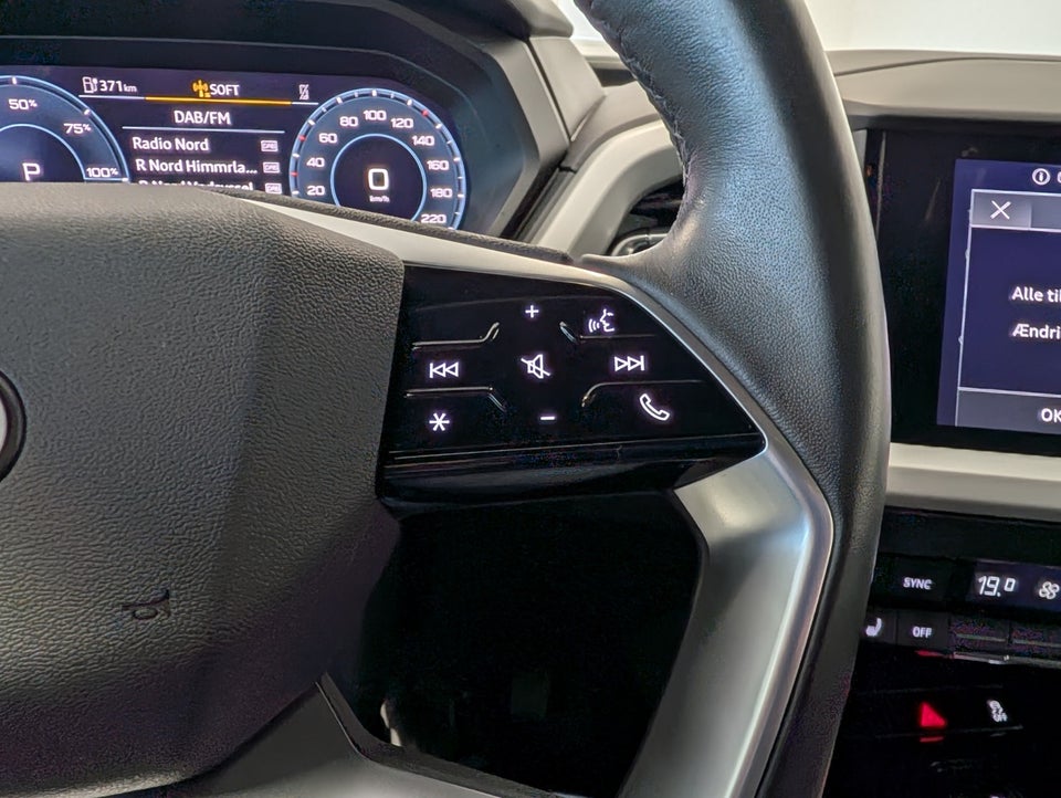 Audi Q4 e-tron 40 Advanced 5d