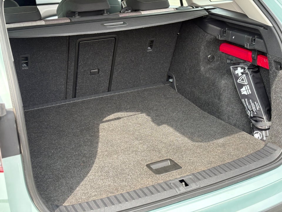 Skoda Enyaq 60 iV Plus 5d