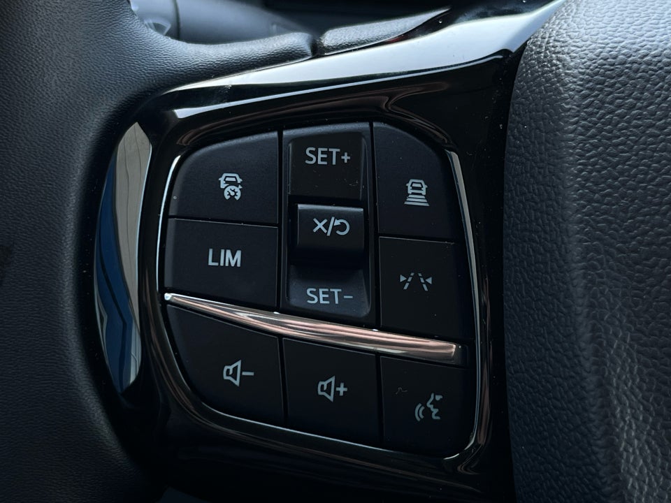 Ford Transit Custom 320L 64 Sport