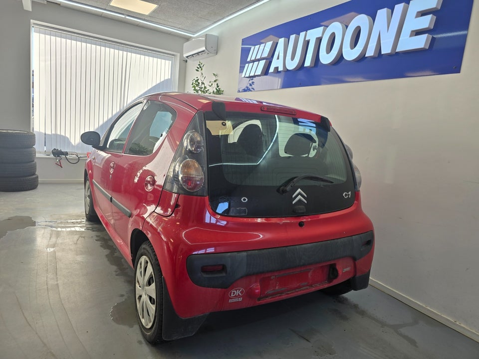 Citroën C1 1,0i  5d