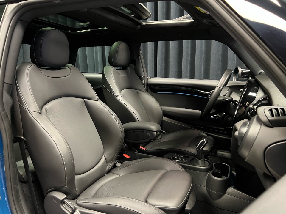 MINI Cooper SE Edition Premium Plus 3d