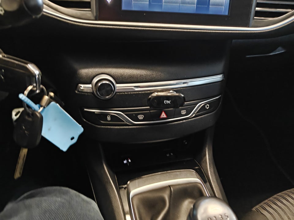Peugeot 308 1,6 BlueHDi 120 Active SW 5d