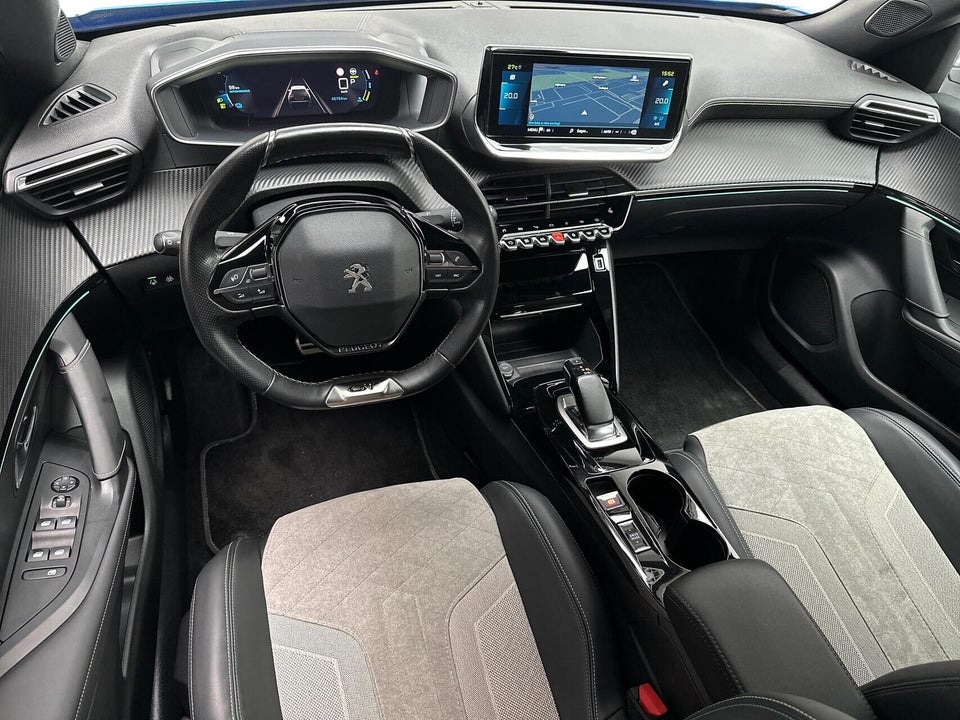 Peugeot e-2008 50 GT Pack 5d