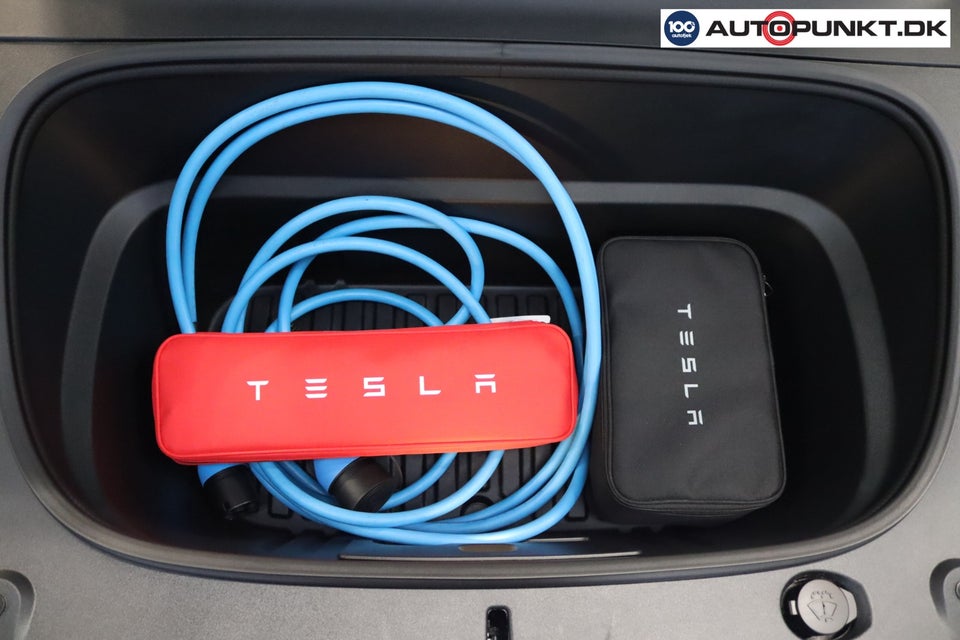 Tesla Model Y Long Range AWD 5d