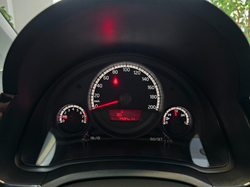 VW Up! 1,0 75 Move Up! BMT 5d