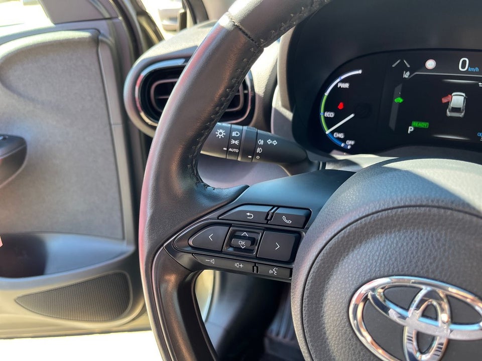 Toyota Yaris Cross 1,5 Hybrid Active Tech e-CVT 5d