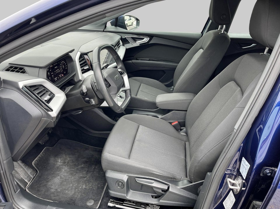 Audi Q4 e-tron 35 S-line 5d