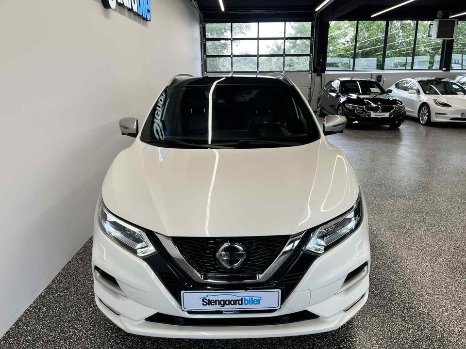 Nissan Qashqai 1,3 Dig-T 160 Tekna 5d