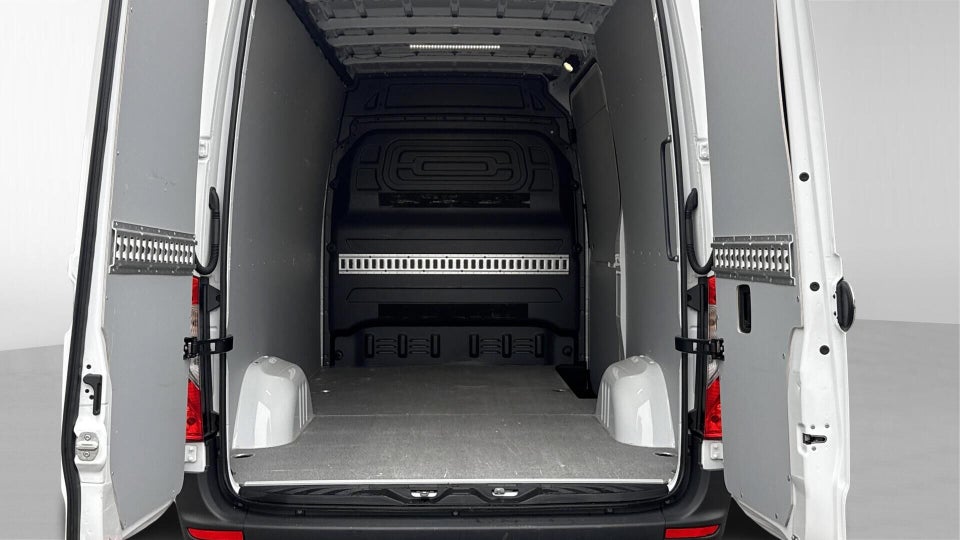 Mercedes Sprinter 317 2,0 CDi A2 Kassevogn PRO aut. RWD
