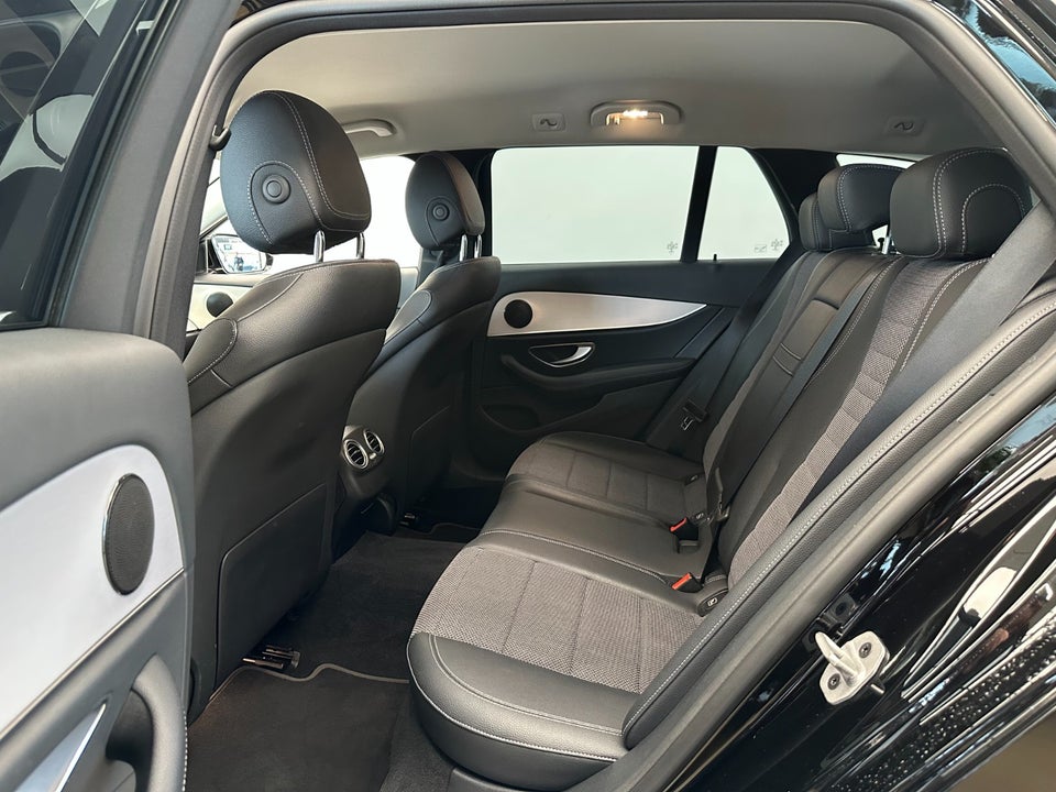 Mercedes E300 de 2,0 Business stc. aut. 5d