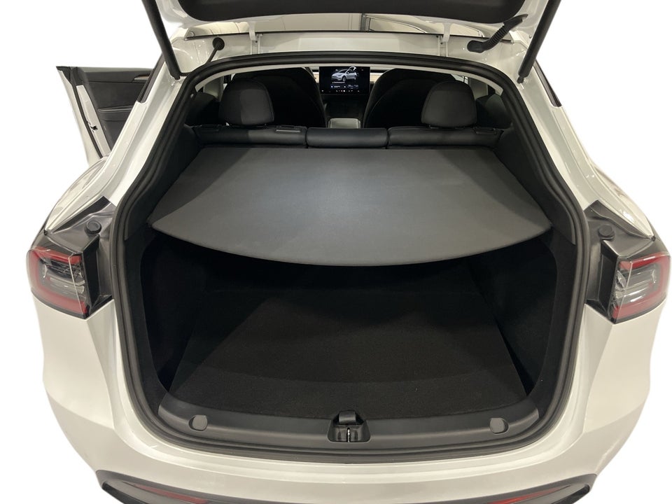 Tesla Model Y Long Range AWD 5d