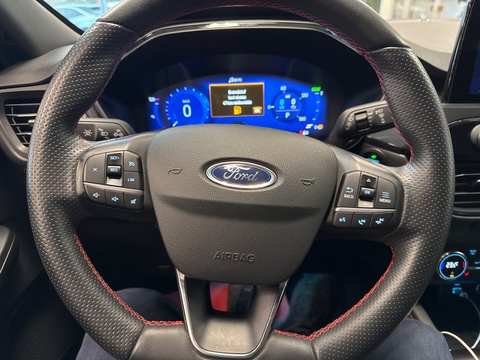 Ford Kuga 2,5 PHEV ST-Line X CVT 5d