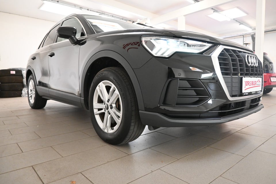 Audi Q3 45 TFSi e Attitude plus S-tr. 5d