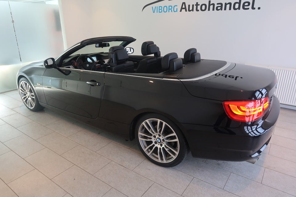 BMW 325i 3,0 Cabriolet Steptr. 2d