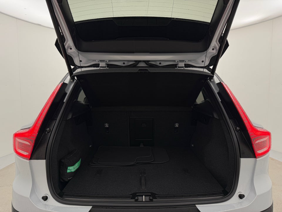 Volvo XC40 P8 ReCharge Twin Pro 5d