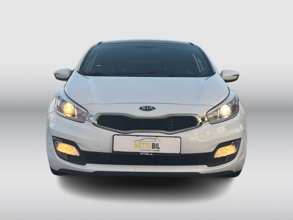 Kia ProCeed 1,6 CRDi 128 Premium 3d
