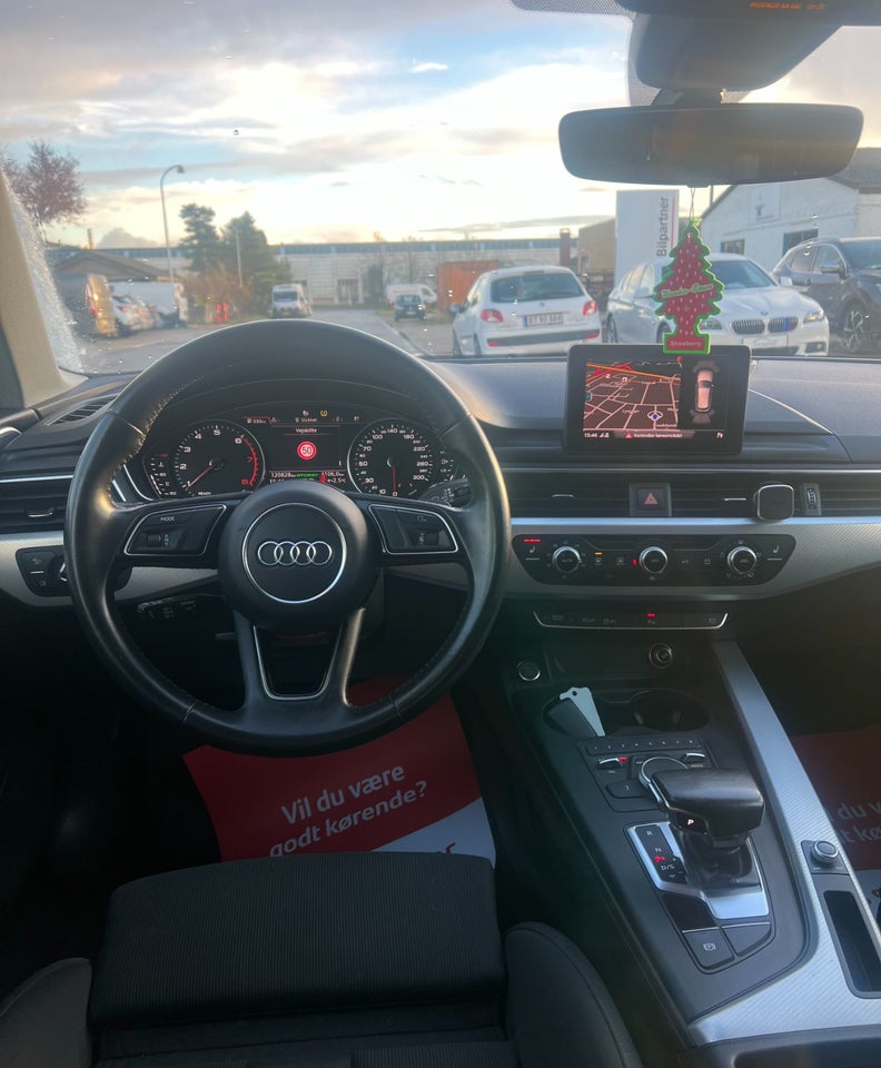 Audi A4 40 TFSi Advanced Avant S-tr. 5d