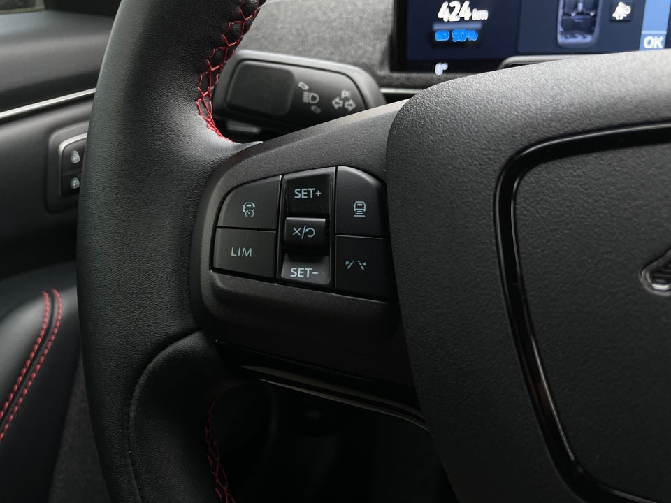 Ford Mustang Mach-E 98 Premium Extended Range 5d