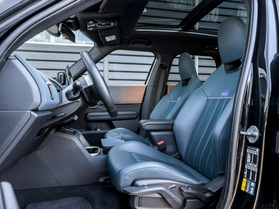 MINI Countryman SE Favoured Trim L ALL4 5d