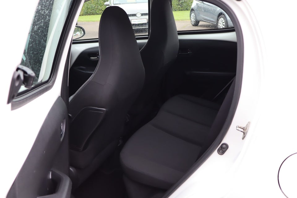 Peugeot 108 1,0 e-VTi 72 Allure+ 5d