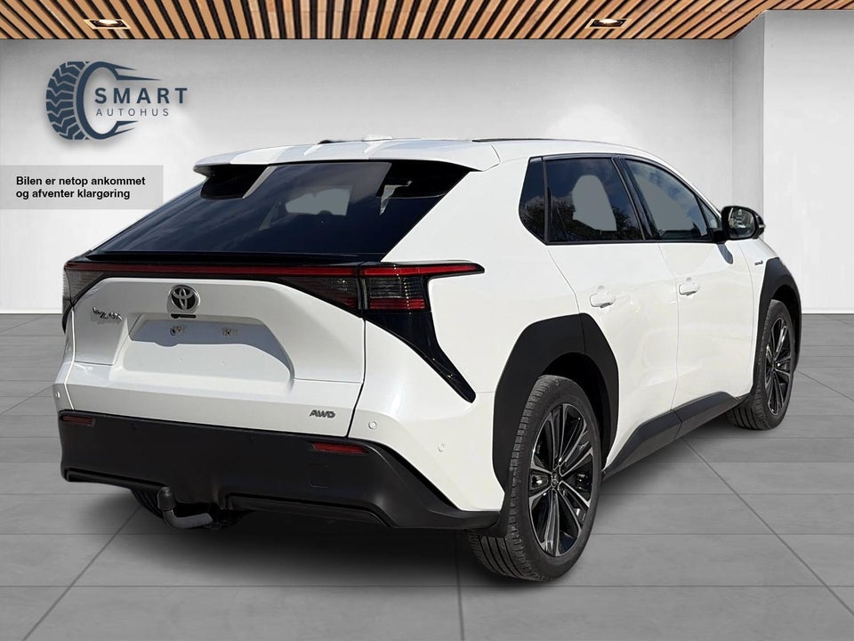 Toyota bZ4X Executive AWD 5d