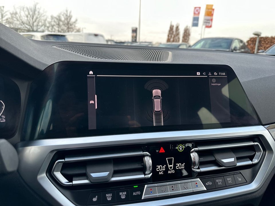 BMW 330e 2,0 Touring Sport Line aut. 5d