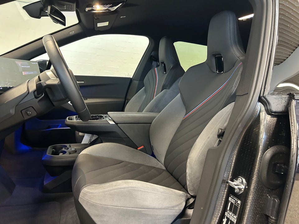 BMW iX xDrive45 Fully Charged 5d